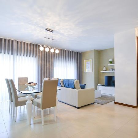 Holidays Nazare Apartment Exterior foto